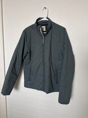 Vuori Mens Dusty Blue Lightweight Puffer Jacket, worn once